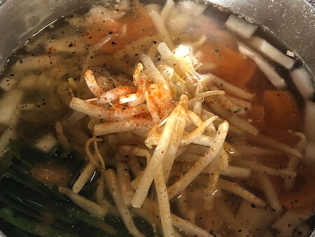 甘海老のダシを入れたスープの作成