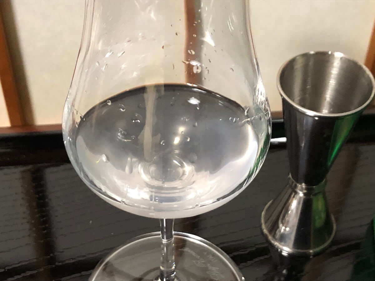 白濁したジンの写真２